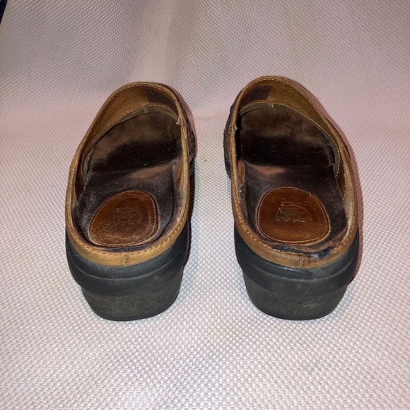 Ariat Women's Tambour Nubuck Suede Mules - Picture 6 of 7